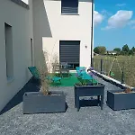Apartman Champ De Ble Neuf Independant Plain Pied Dans Maison Contemporaine Decoration Soignee Confort Terrasse Amenagee, Grand Terrain Parking Prive A 15 Mn De Caen Et 10 Mn Debayeux Proche Plages Du Debarquement *