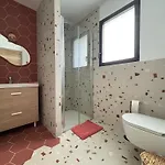 Apartman Champ De Ble Neuf Independant Plain Pied Dans Maison Contemporaine Decoration Soignee Confort Terrasse Amenagee, Grand Terrain Parking Prive A 15 Mn De Caen Et 10 Mn Debayeux Proche Plages Du Debarquement Loucelles