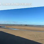 Champ De Ble Neuf Independant Plain Pied Dans Maison Contemporaine Decoration Soignee Confort Terrasse Amenagee, Grand Terrain Parking Prive A 15 Mn De Caen Et 10 Mn Debayeux Proche Plages Du Debarquement * Loucelles