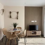Champ De Ble Neuf Independant Plain Pied Dans Maison Contemporaine Decoration Soignee Confort Terrasse Amenagee, Grand Terrain Parking Prive A 15 Mn De Caen Et 10 Mn Debayeux Proche Plages Du Debarquement *
