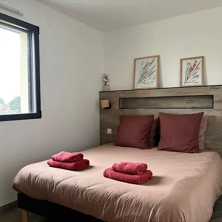 דירה Champ De Ble Apt Neuf Independant Plain Pied Dans Maison Contemporaine Decoration Soignee Tout Confort, 1 Chambre, Sdb, Wc, Canape Lit, Terrasse Amenagee, Grand Terrain Parking Prive A 15 Mn De Caen Et 10 Mn Debayeux Proche Plages Du Debarquement *