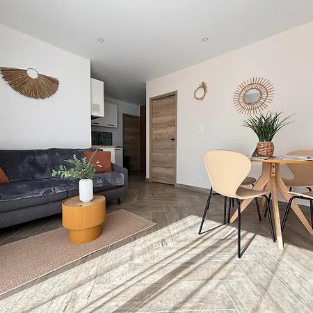 Champ De Ble Neuf Independant Plain Pied Dans Maison Contemporaine Decoration Soignee Confort Terrasse Amenagee, Grand Terrain Parking Prive A 15 Mn De Caen Et 10 Mn Debayeux Proche Plages Du Debarquement 公寓