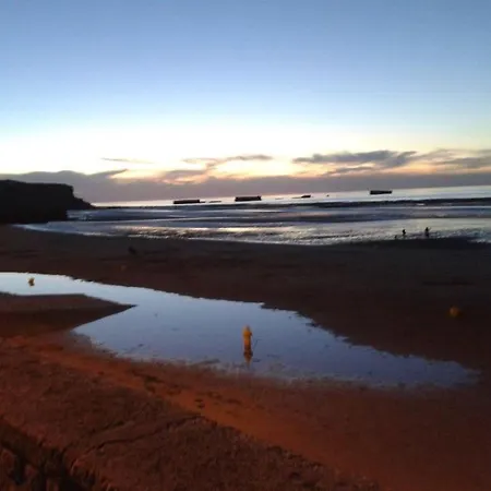 Champ De Ble Neuf Independant Plain Pied Dans Maison Contemporaine Decoration Soignee Confort Terrasse Amenagee, Grand Terrain Parking Prive A 15 Mn De Caen Et 10 Mn Debayeux Proche Plages Du Debarquement Apartmán