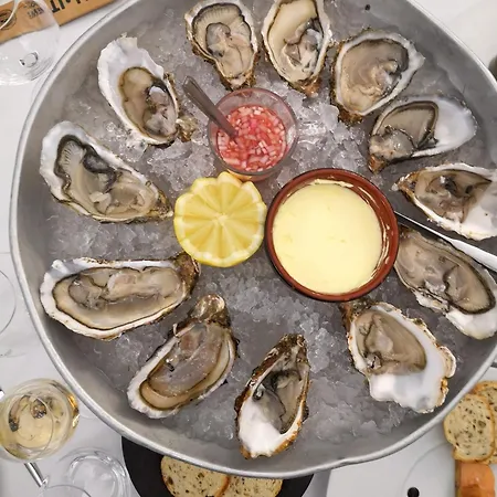 Champ De Ble Neuf Independant Plain Pied Dans Maison Contemporaine Decoration Soignee Confort Terrasse Amenagee, Grand Terrain Parking Prive A 15 Mn De Caen Et 10 Mn Debayeux Proche Plages Du Debarquement Apartmán *