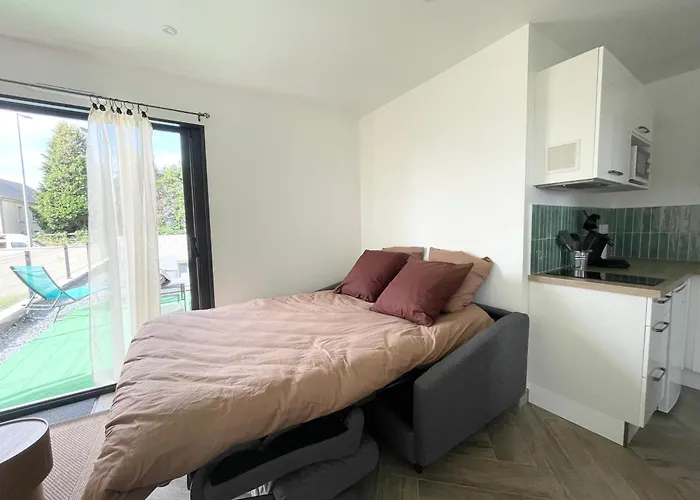 Champ De Blé Neuf Indépendant Plain Pied Dans Maison Contemporaine Décoration Soignée Confort Terrasse Aménagée, Grand Terrain Parking Privé à 15 Mn De Caen Et 10 Mn Debayeux Proche Plages Du Débarquement * Loucelles