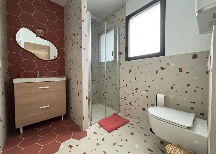 Appartamento Champ De Blé Neuf Indépendant Plain Pied Dans Maison Contemporaine Décoration Soignée Confort Terrasse Aménagée, Grand Terrain Parking Privé à 15 Mn De Caen Et 10 Mn Debayeux Proche Plages Du Débarquement Loucelles