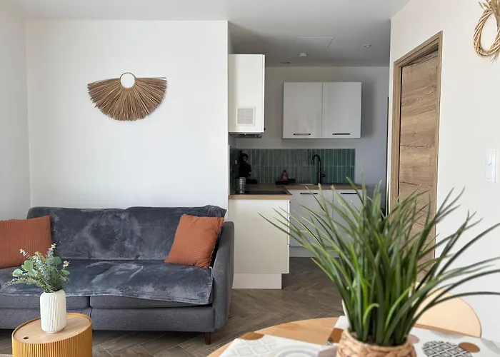 Appartamento Champ De Blé Neuf Indépendant Plain Pied Dans Maison Contemporaine Décoration Soignée Confort Terrasse Aménagée, Grand Terrain Parking Privé à 15 Mn De Caen Et 10 Mn Debayeux Proche Plages Du Débarquement Loucelles